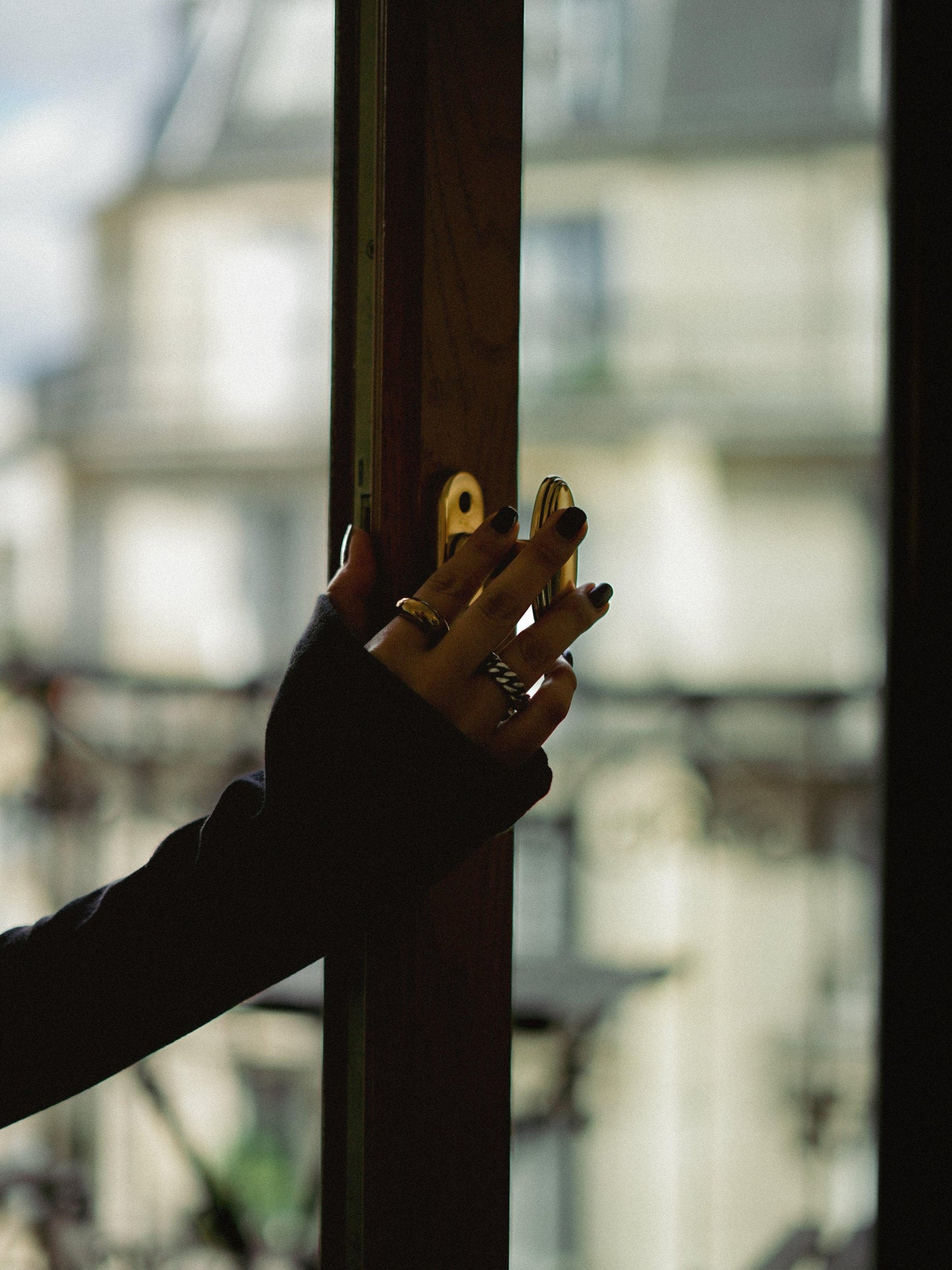 Haut court ouvert au dos Ondine ブラック - aLORS online store