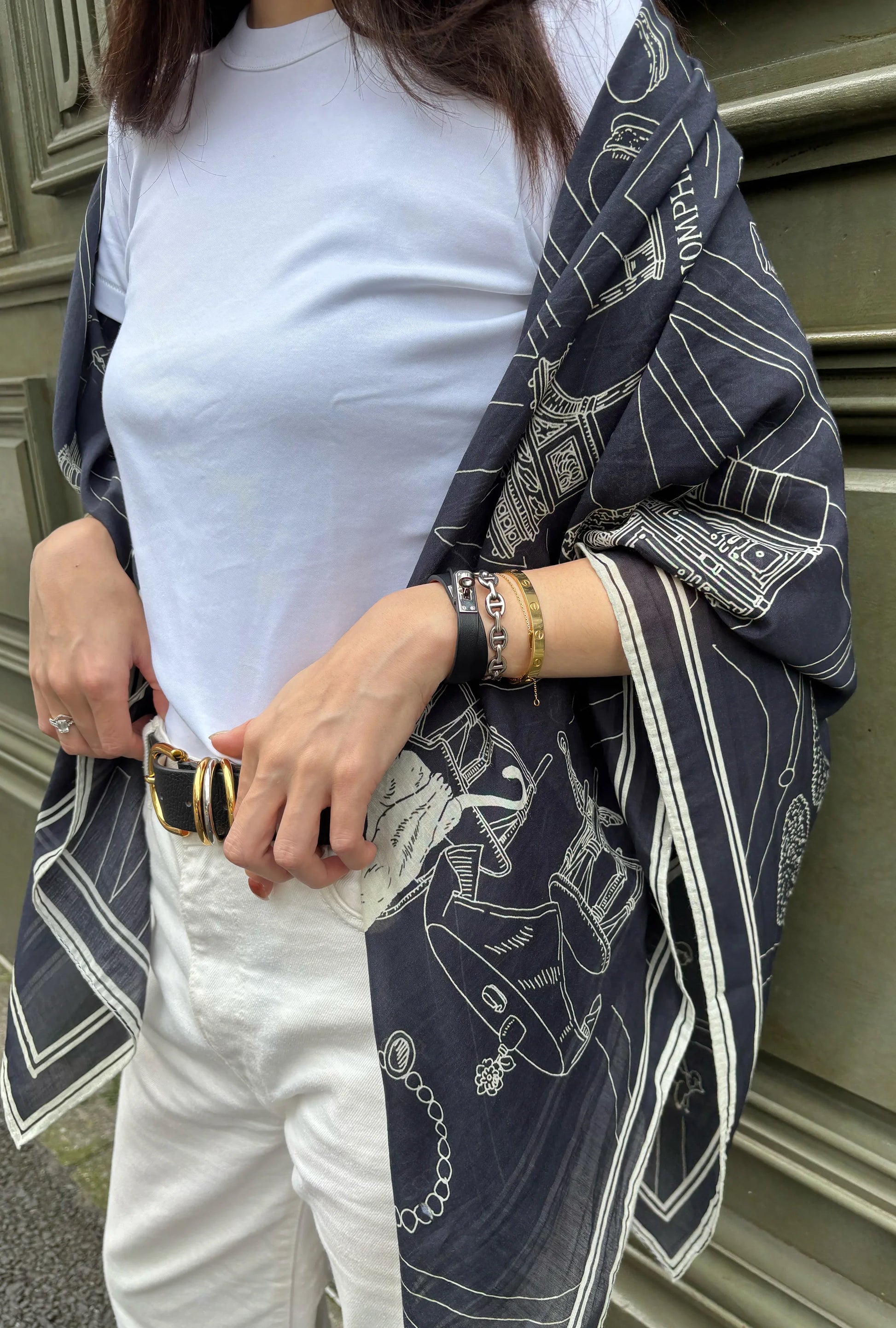 Foulard Ex-libris Paris x aLORS -une collaboration d’exception(ダークネイビーx アイボリー) - aLORS online store