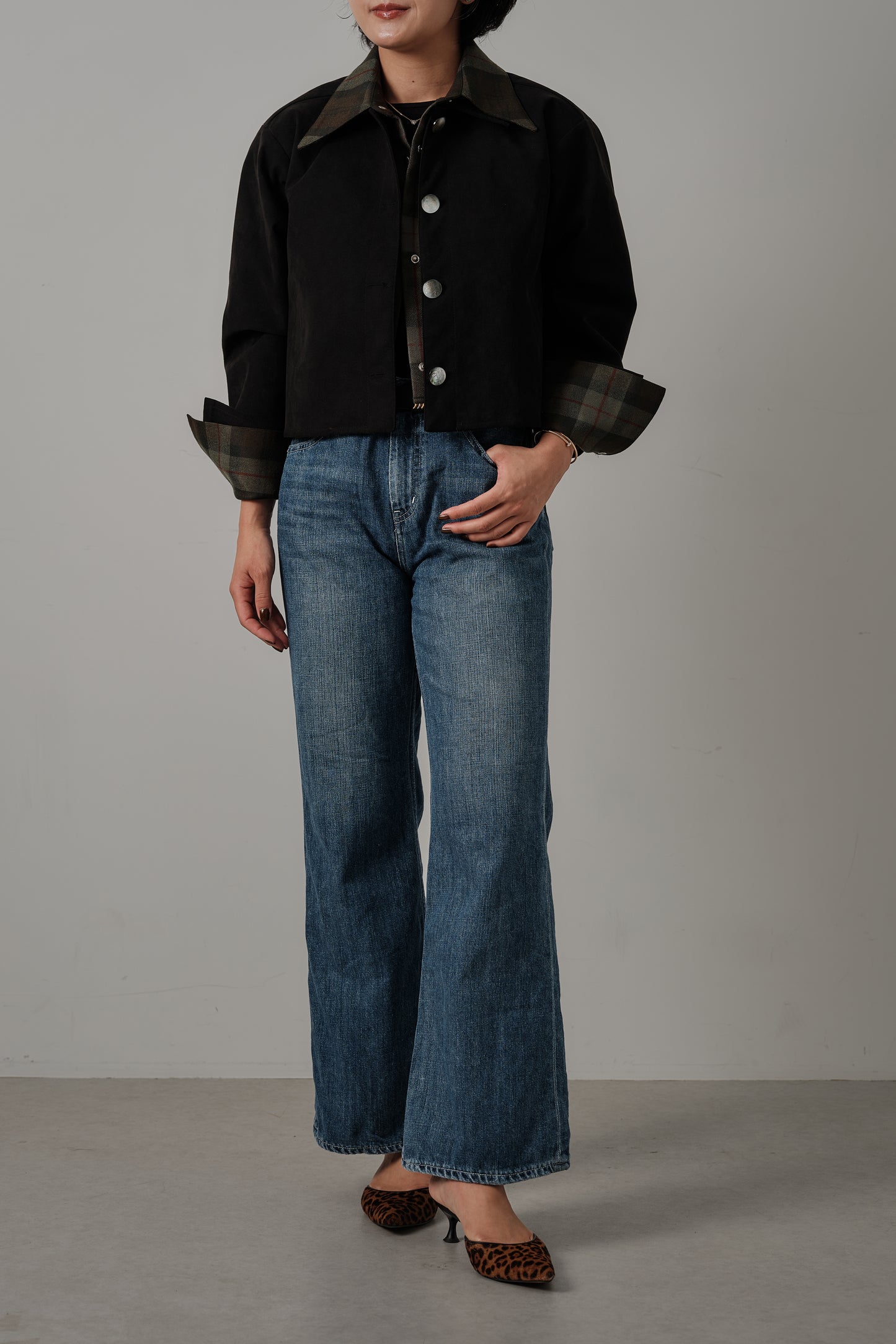 Veste courte en Alcantara Noir de Lune Artemis