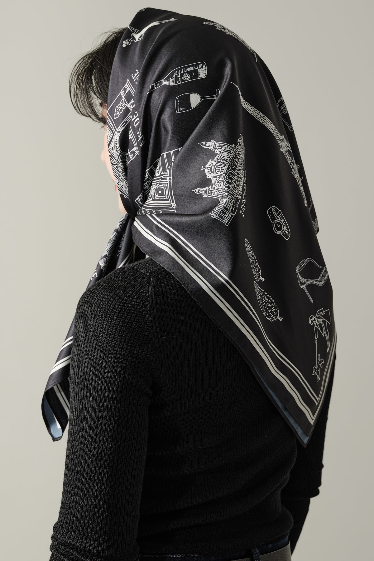 Foulard Ex-libris Paris x aLORS - An Exceptional Collaboration (Ivory x Bordeaux) 90x90cm Scarf