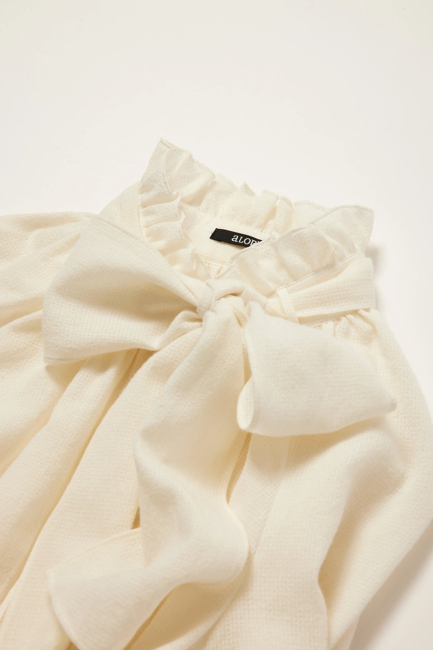 Blouse à volants et nœud papillon "Lilly"　 - aLORS online store