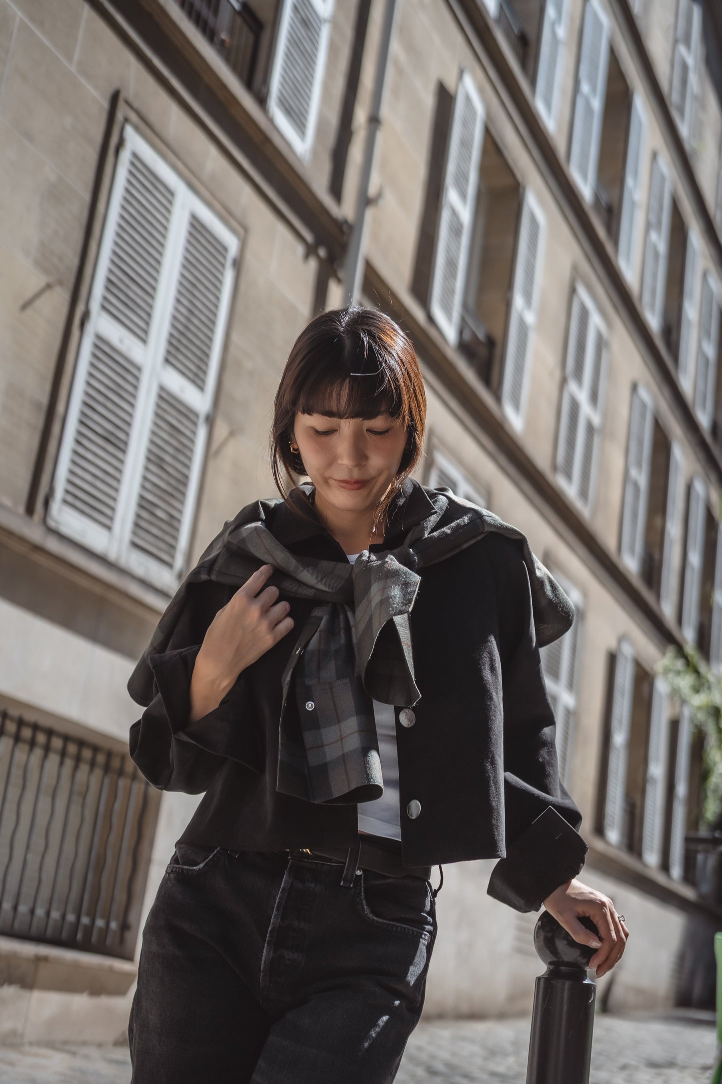 Veste courte en Alcantara Noir de Lune Artemis