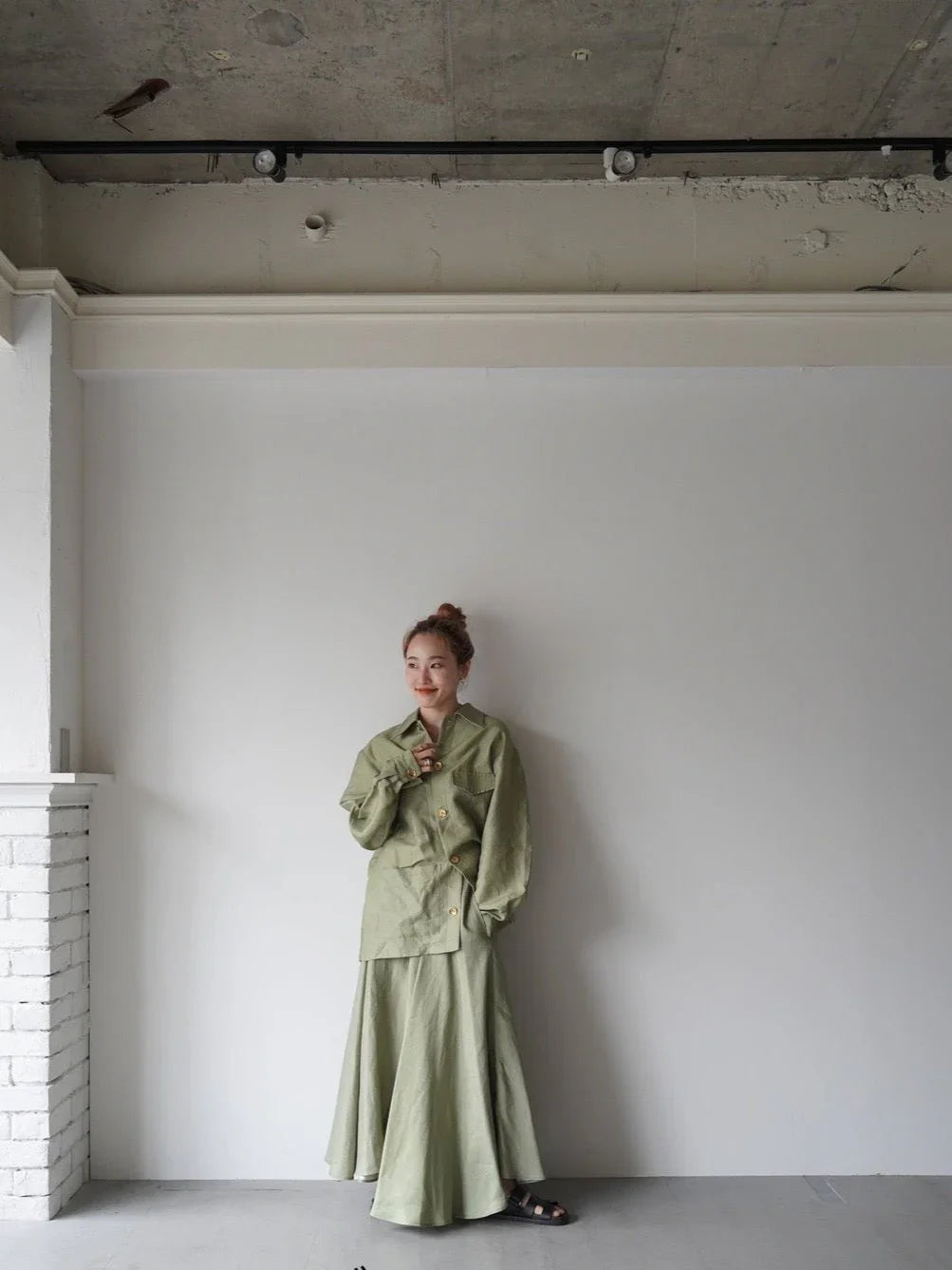 Jupe Laura カーキ - aLORS online store