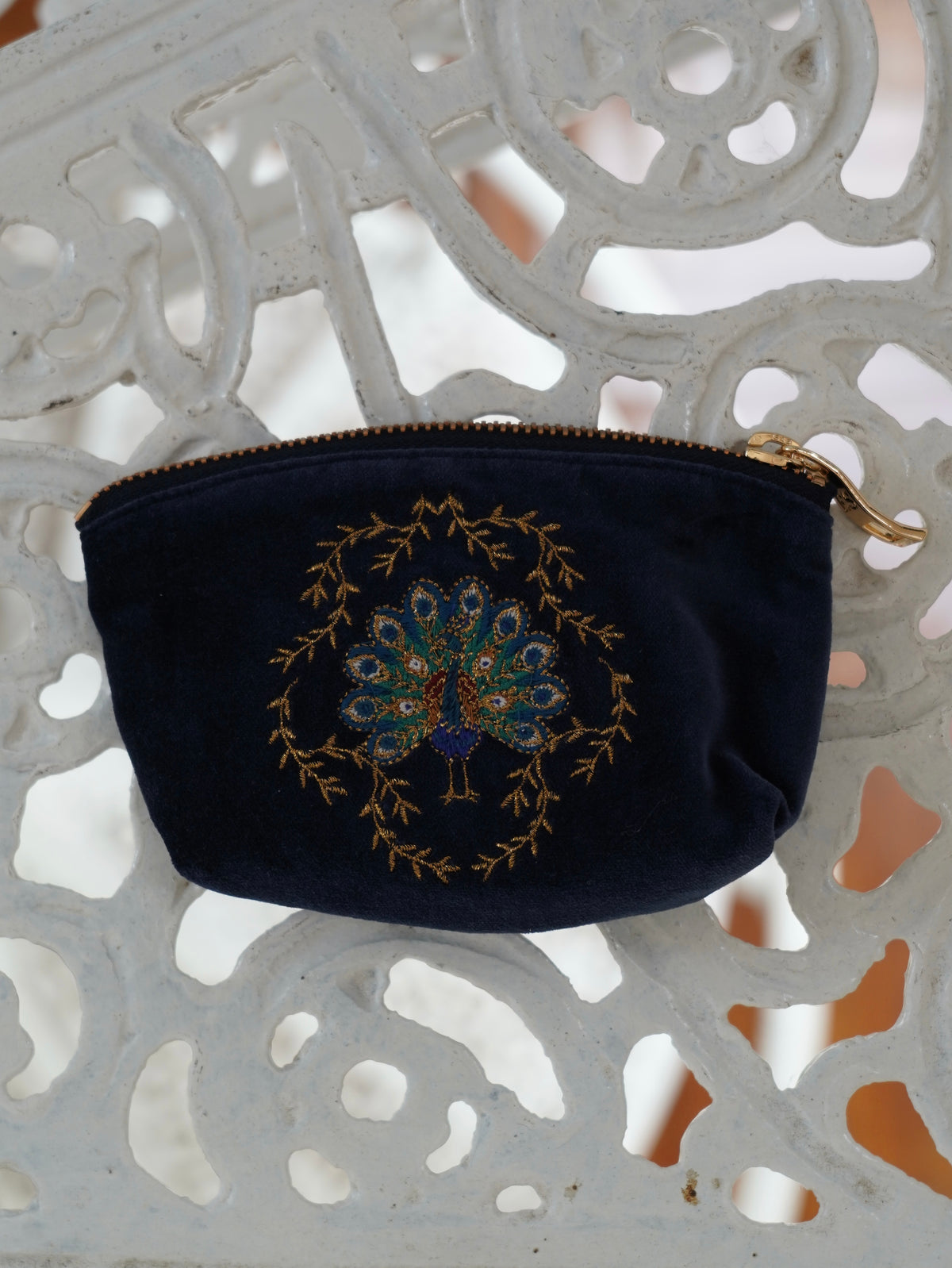 aLORS Select【Elizabeth Scarlett】Botanical Peacock Velvet Coin Purse - Indigo