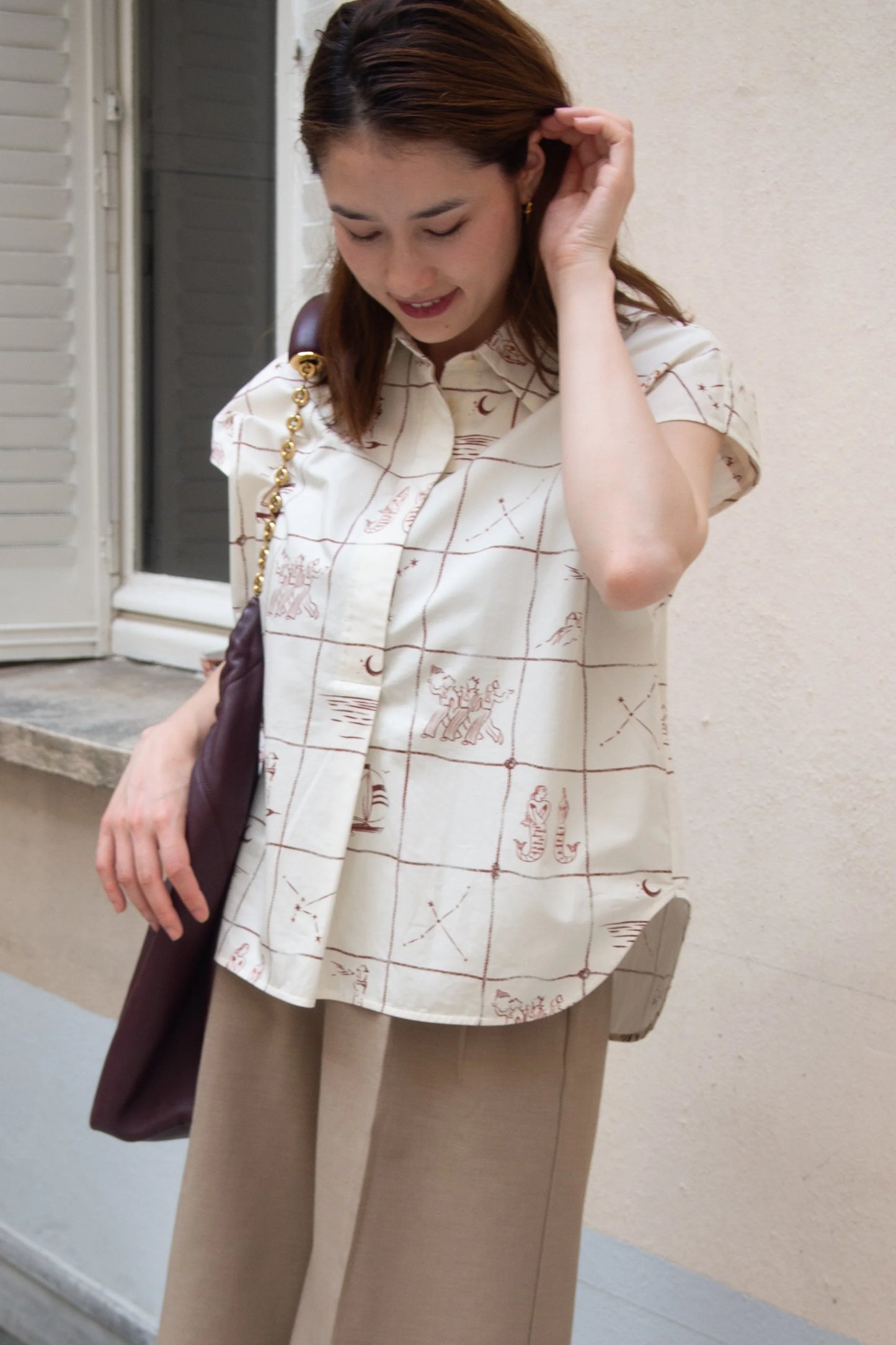 Chemise sans manches "Astrifera" Ivory × Bordeaux - aLORS online store