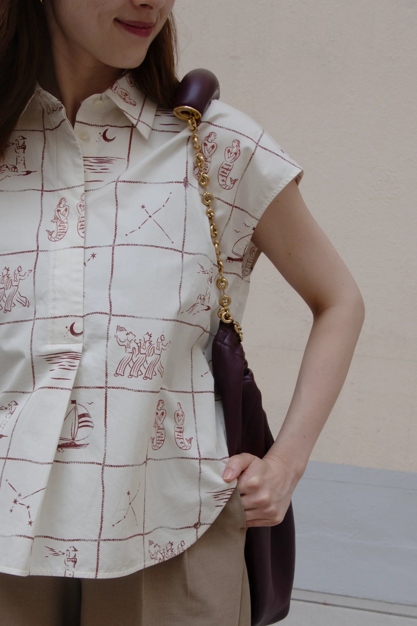 Chemise sans manches "Astrifera" Ivory × Bordeaux - aLORS online store