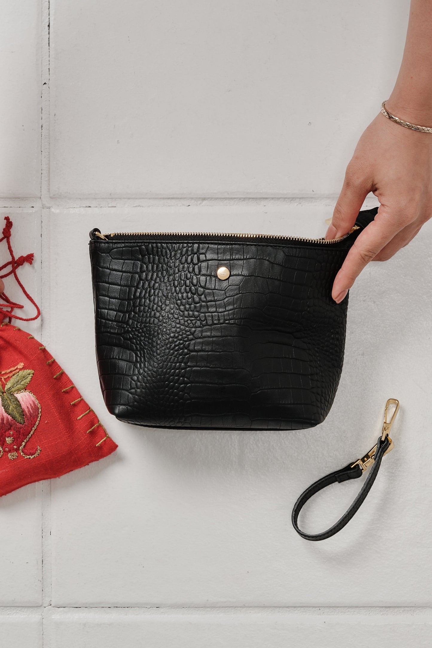 Tutto a Posto Pouch Black ミニバッグ/ポーチ