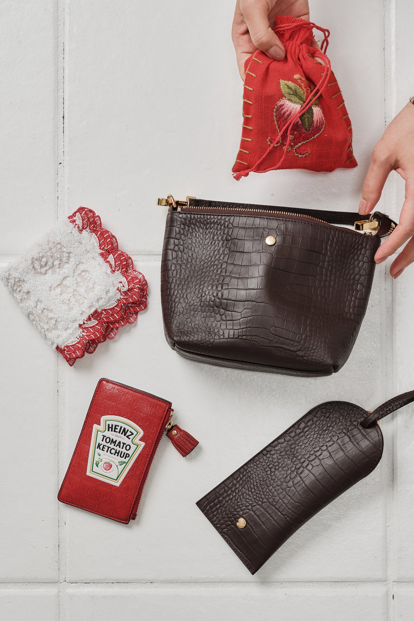 Tutto a Posto Pouch Dark Brown ミニバッグ/ポーチ