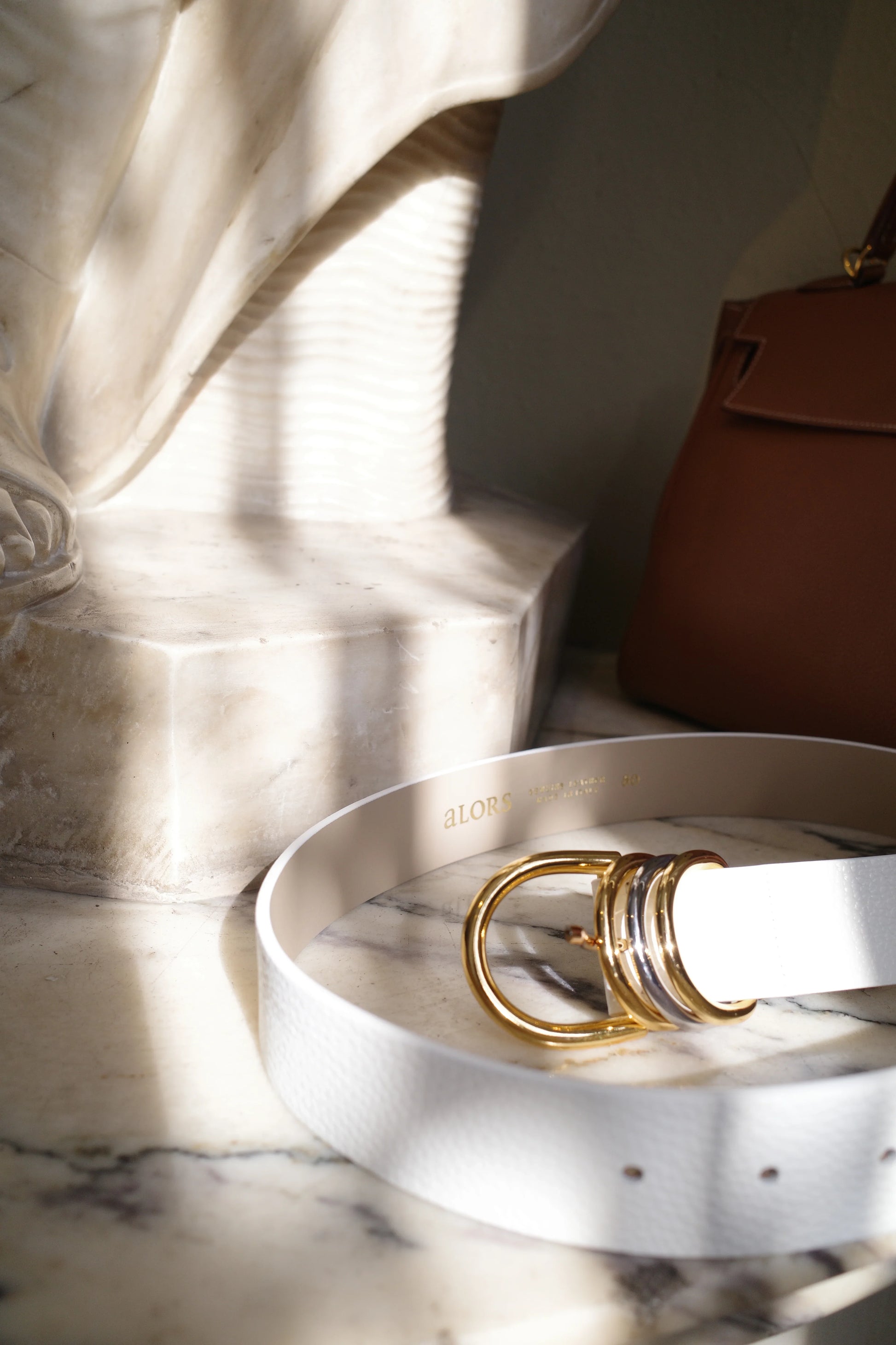 Cintura "Anello di enigma" Panna cotta(ホワイト) - aLORS online store