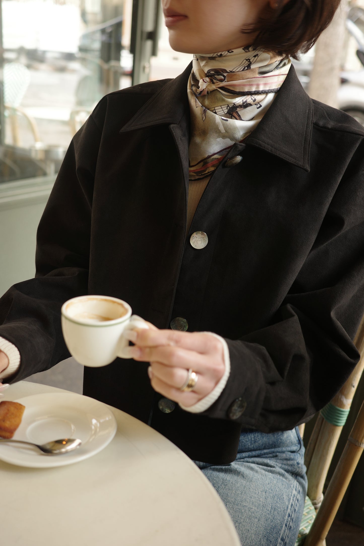 Veste courte en Alcantara Noir de Lune Artemis