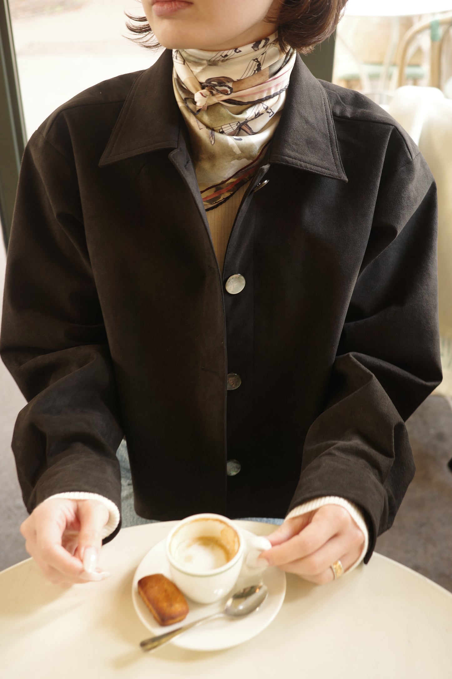 Veste courte en Alcantara Noir de Lune Artemis