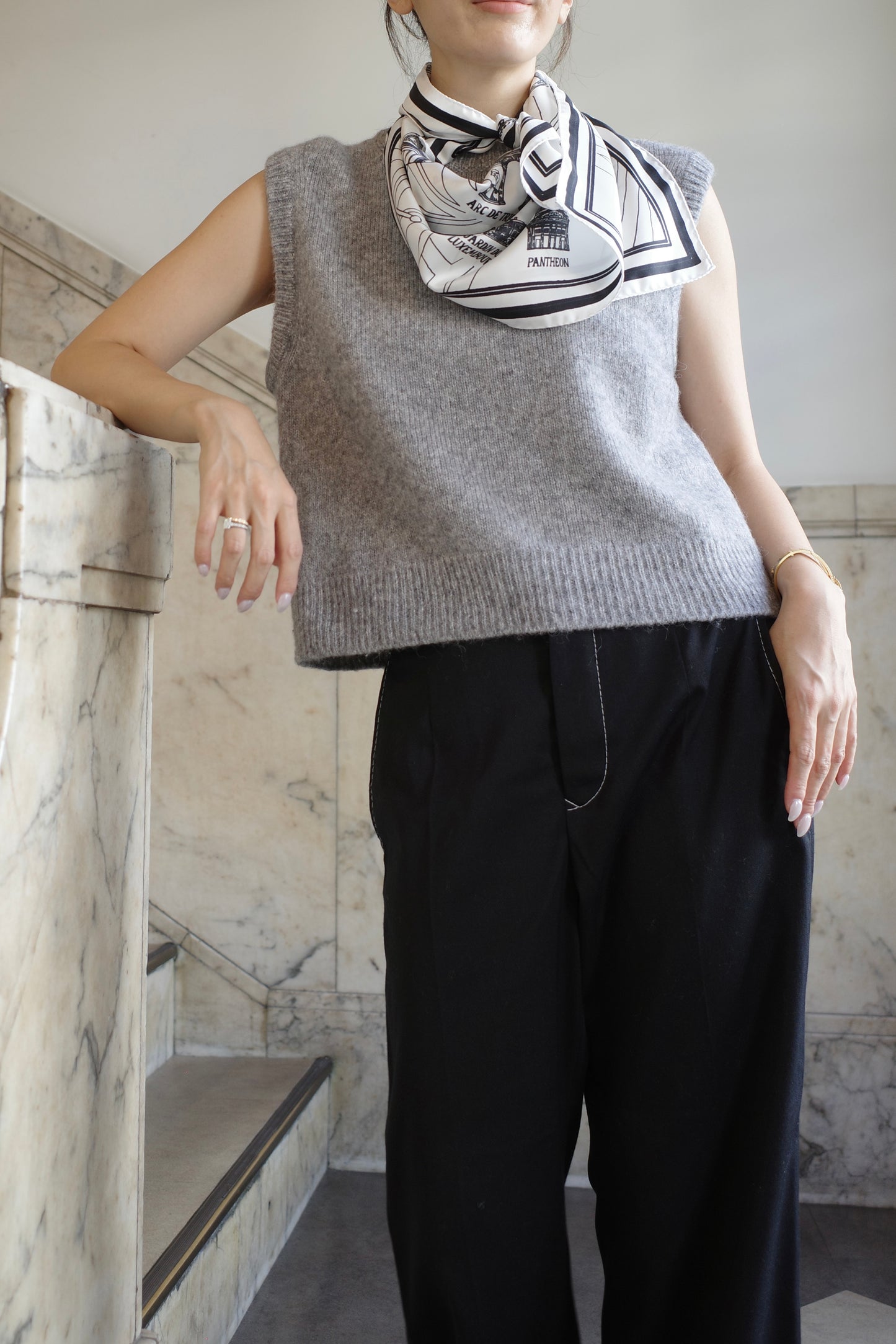 Foulard Ex-libris Paris x aLORS-une collaboration d’exception(ホワイトxブラック)90x90cm