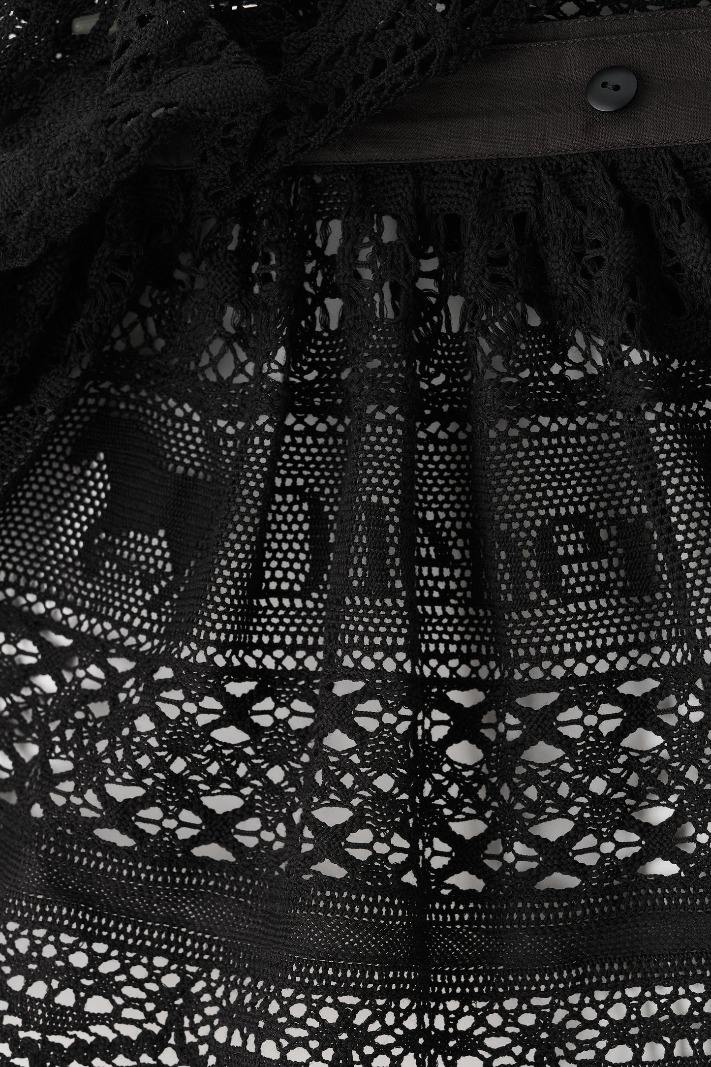 Pull en dentelle torsadée équestre Cadence Noir velouté  ブラック