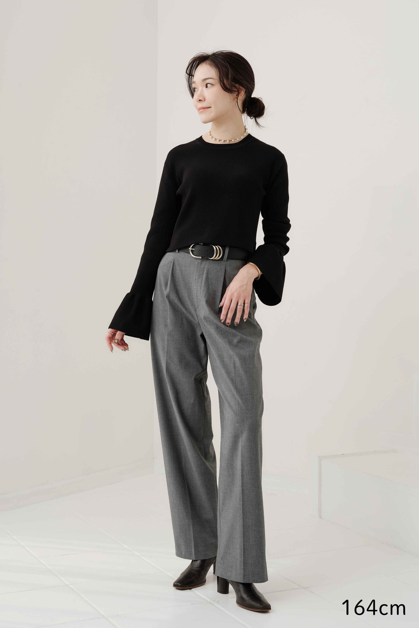 Pull en dentelle torsadée équestre Cadence Noir velouté  ブラック