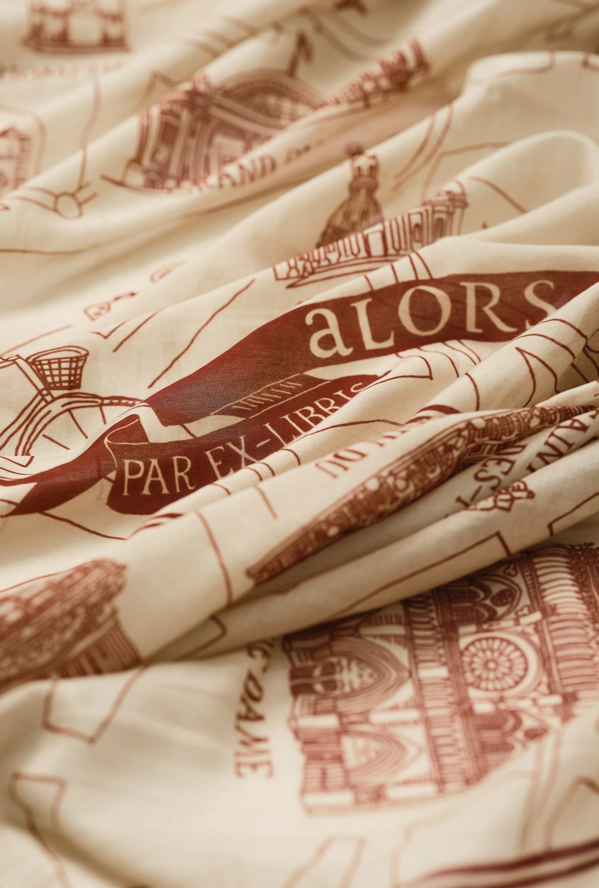 Foulard Ex-libris Paris x aLORS -une collaboration d’exception (アイボリーxボルドー) - aLORS online store