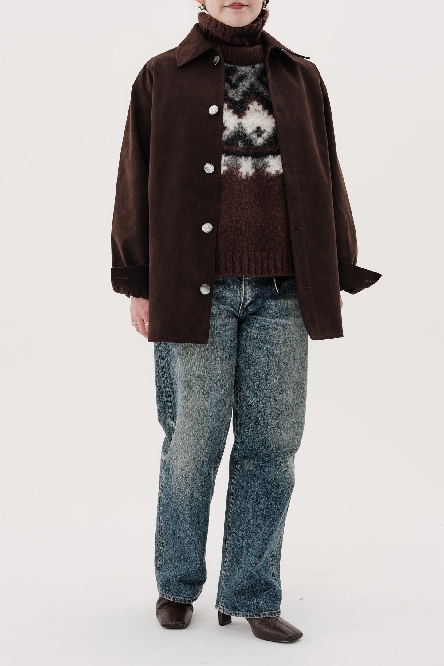 Gilet en tricot jacquard à fils tirés  "Ériu"  ブラウン