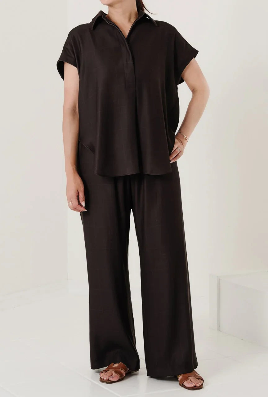 Chemise sans manches "Astrifera" Chocolat noir 99% - aLORS online store