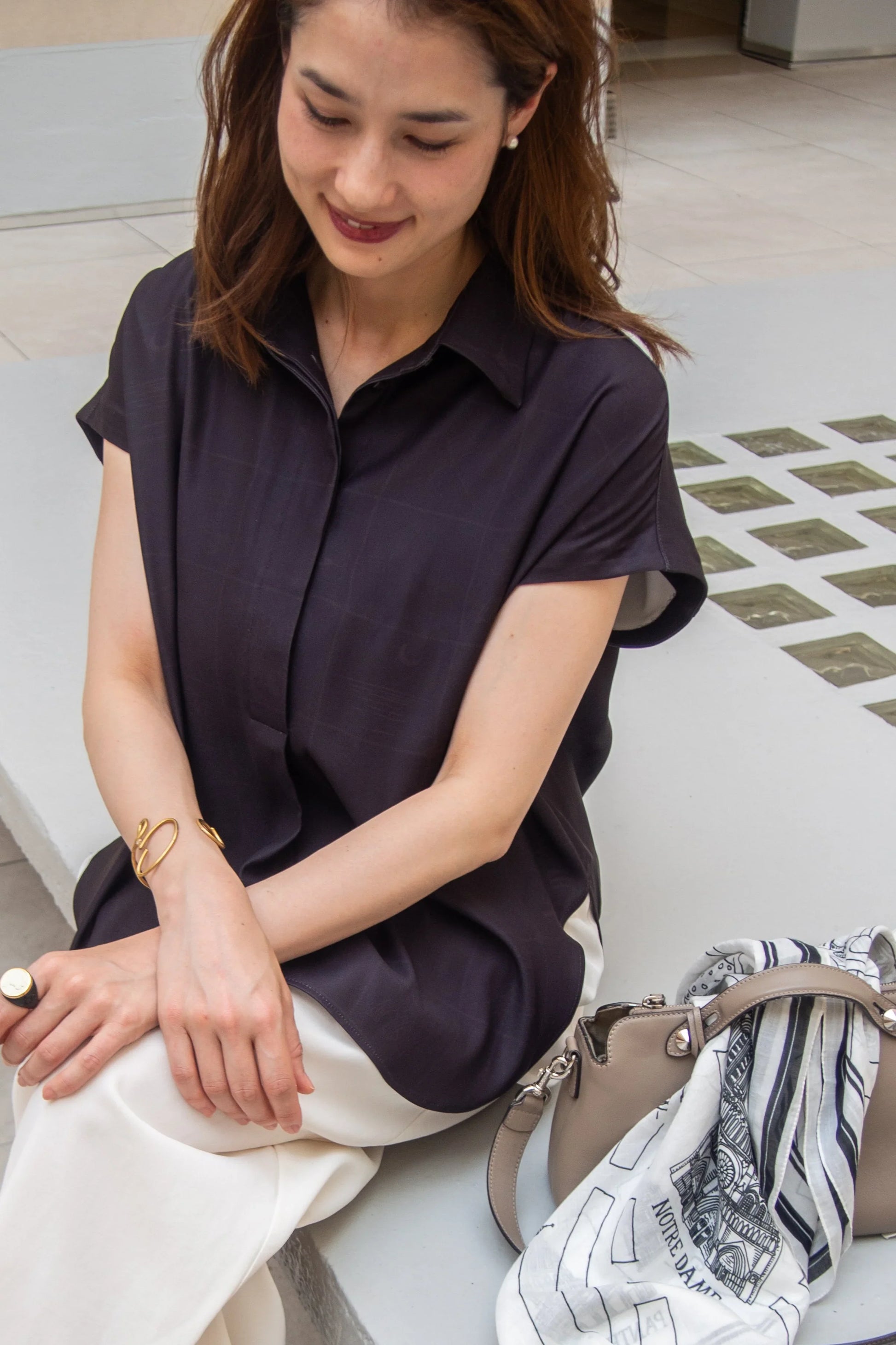 Chemise sans manches "Astrifera" Chocolat noir 99% - aLORS online store