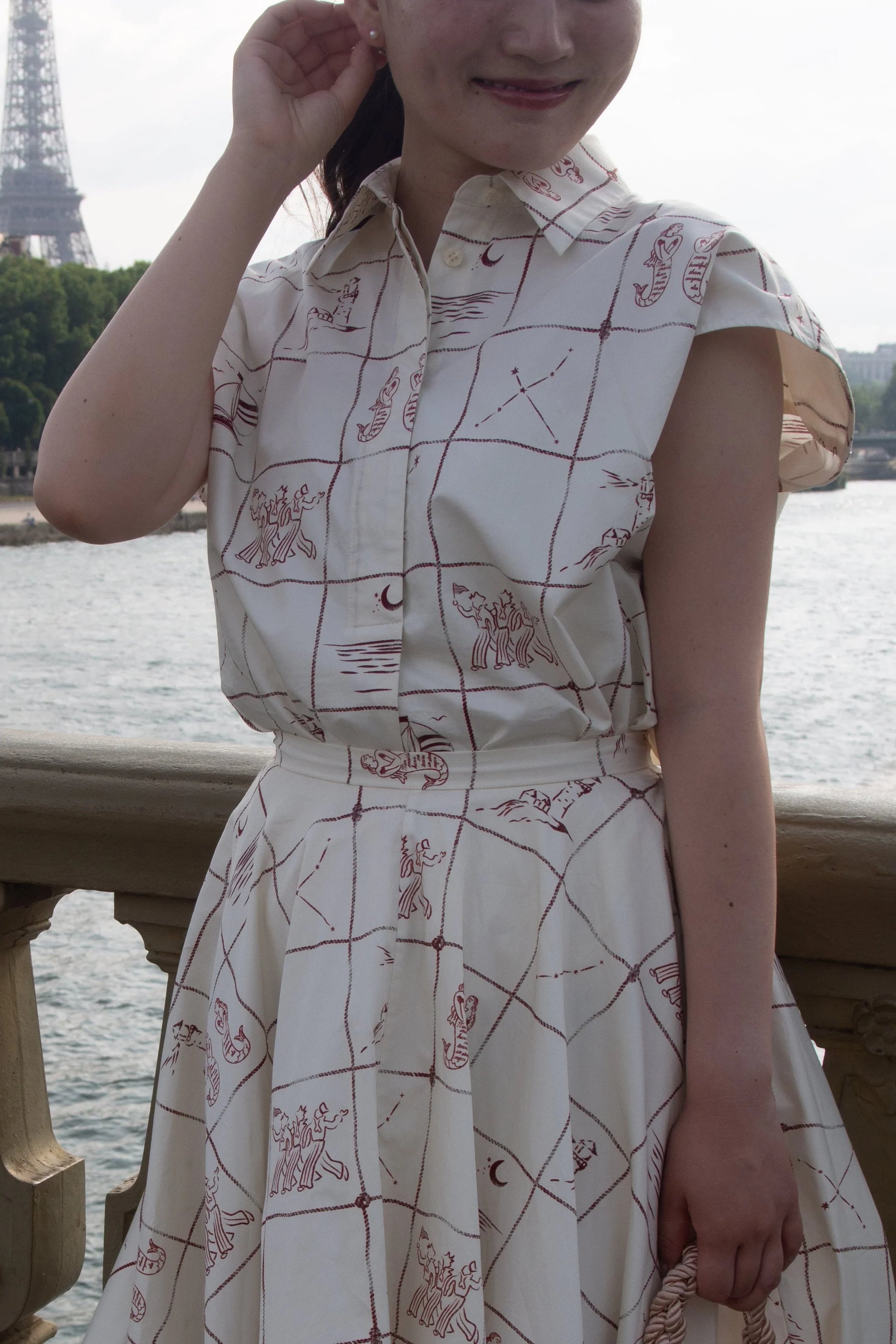 Chemise sans manches "Astrifera" Ivory × Bordeaux - aLORS online store